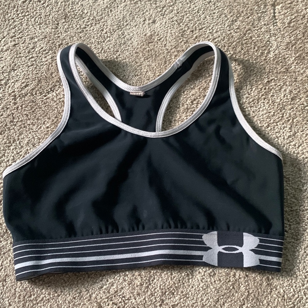 black under armour sports bra!!!
